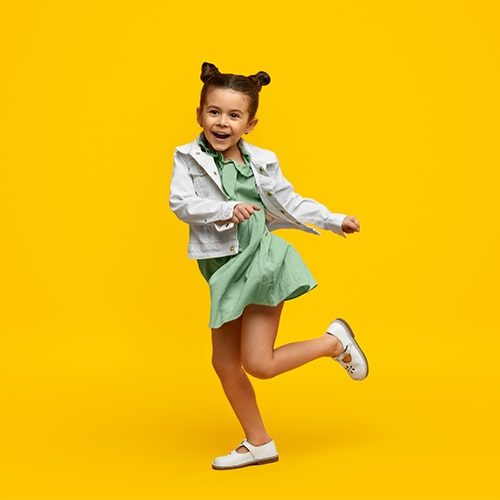 kids-dancing-spiritual-min